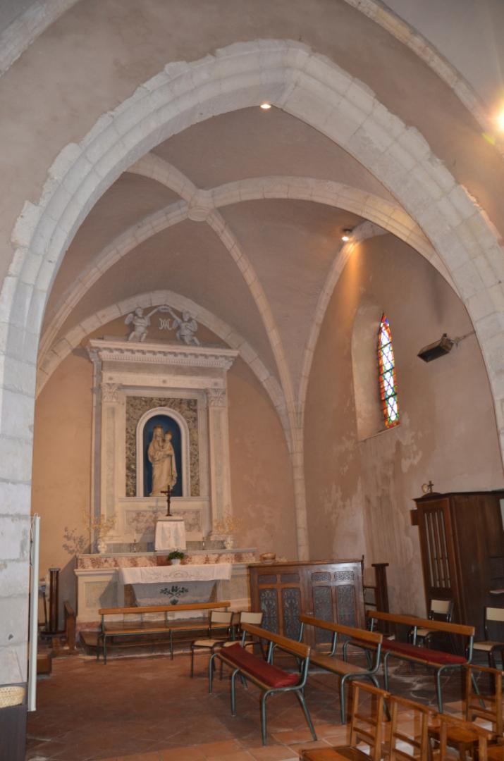 Intérieur église 002.JPG