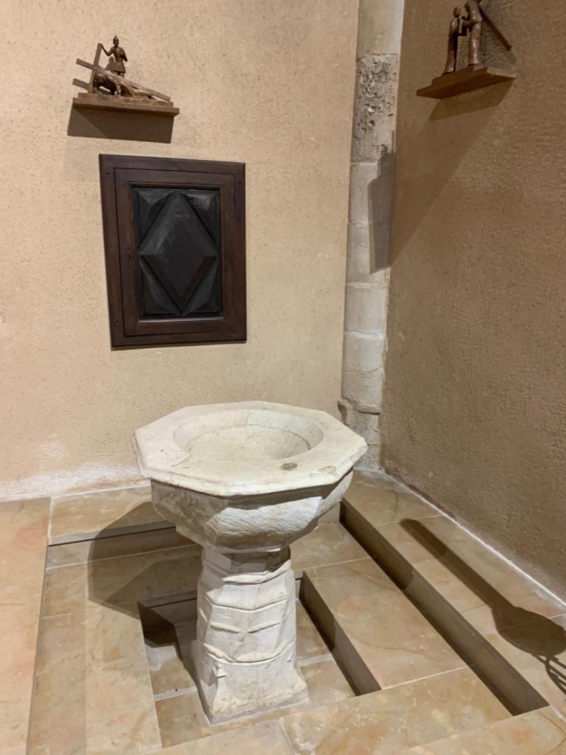 Fonts baptismaux.jpeg